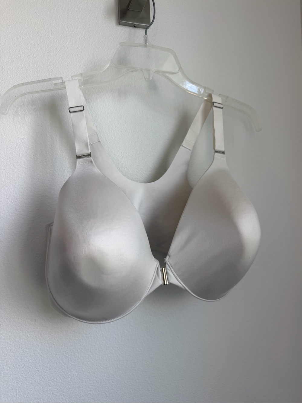 Soma Vanishing Back Full Coverage Front Close Bra